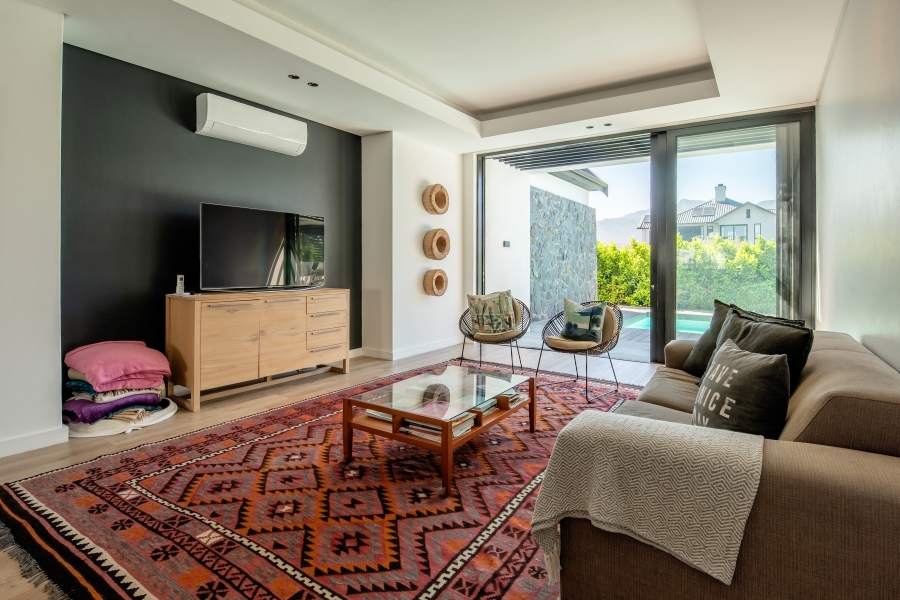 5 Bedroom Property for Sale in Val De Vie Estate Western Cape